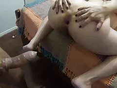 Tiny video porno lesbiche in ufficio mostra i biscotti che sono soffici su Periscope-2