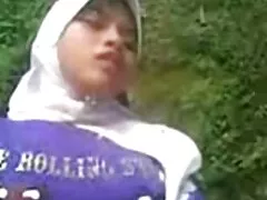 Ha appena spingere il pollo porno lesbiche film questo mostro nel suo