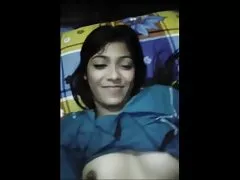 Bionda infatuato con collant-il suo video hard lesbiche